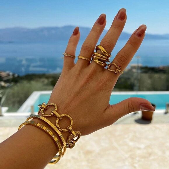 New! “Francesca” Gold Statement Circle Bracelet - Picture 2 of 6